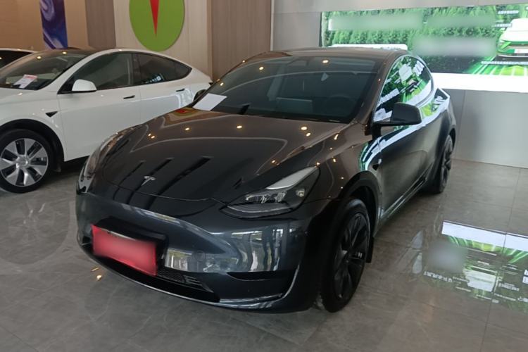 Tesla Model Y 2024 Rear-Wheel-Drive Version
