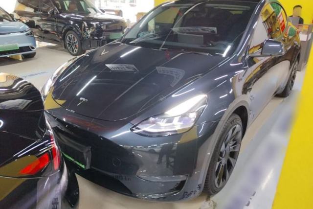 Used Tesla Model Y 2024 Long-Range All-Wheel-Drive Version