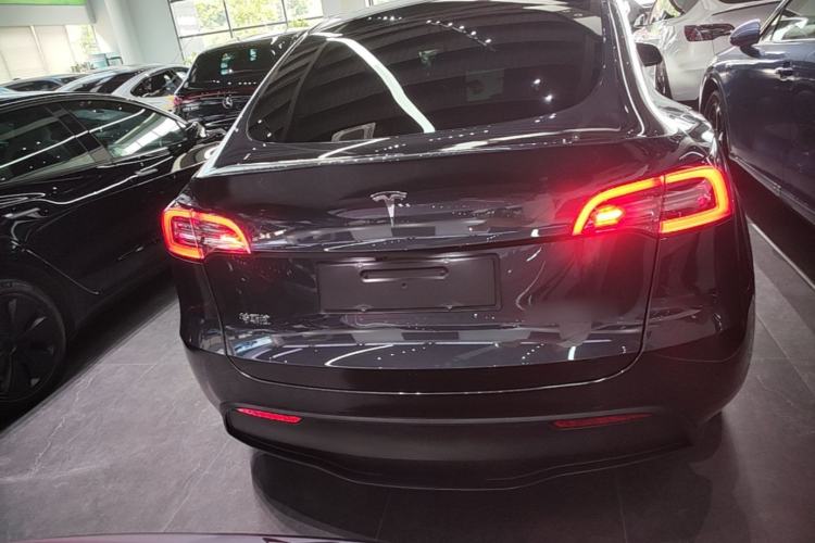Used Tesla Model Y 2024 Rear-Wheel-Drive Version Rear