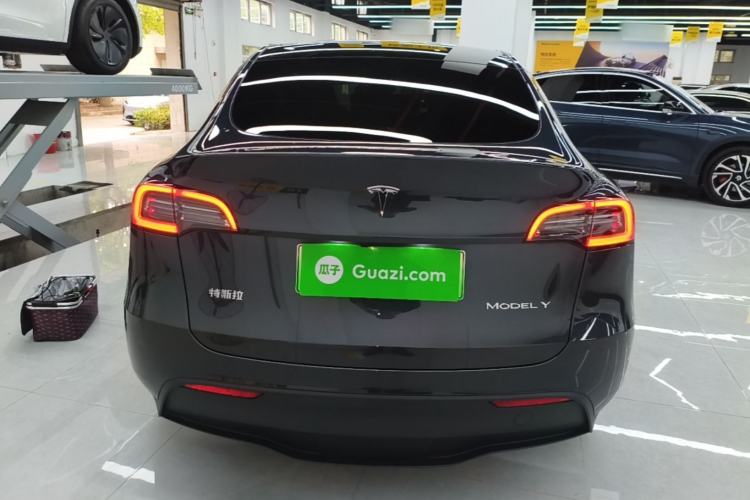 Used Tesla Model Y 2024 Long-Range All-Wheel-Drive Version Rear