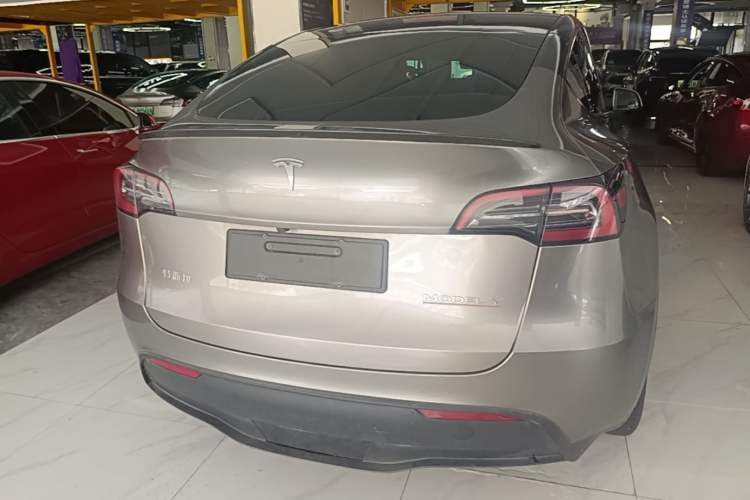 Used Tesla Model Y 2024 Long-Range All-Wheel-Drive Version Rear