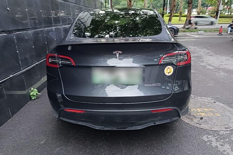 Used Tesla Model Y 2024 Long-Range All-Wheel-Drive Version Rear