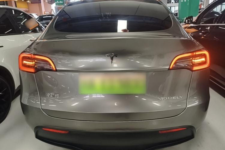 Used Tesla Model Y 2024 Long-Range All-Wheel-Drive Version Rear