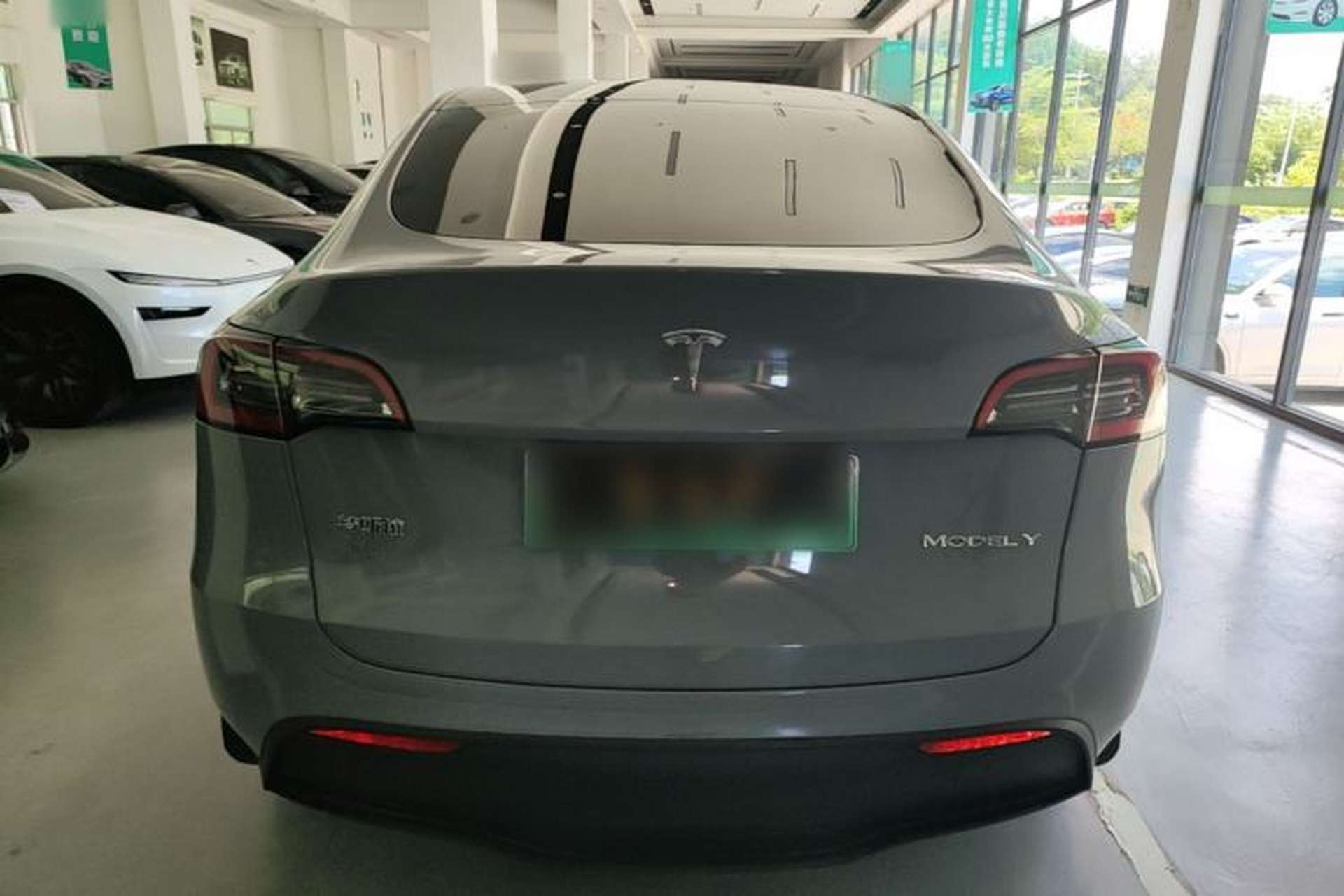 Used Tesla Model Y 2024 Long-Range All-Wheel-Drive Version Rear
