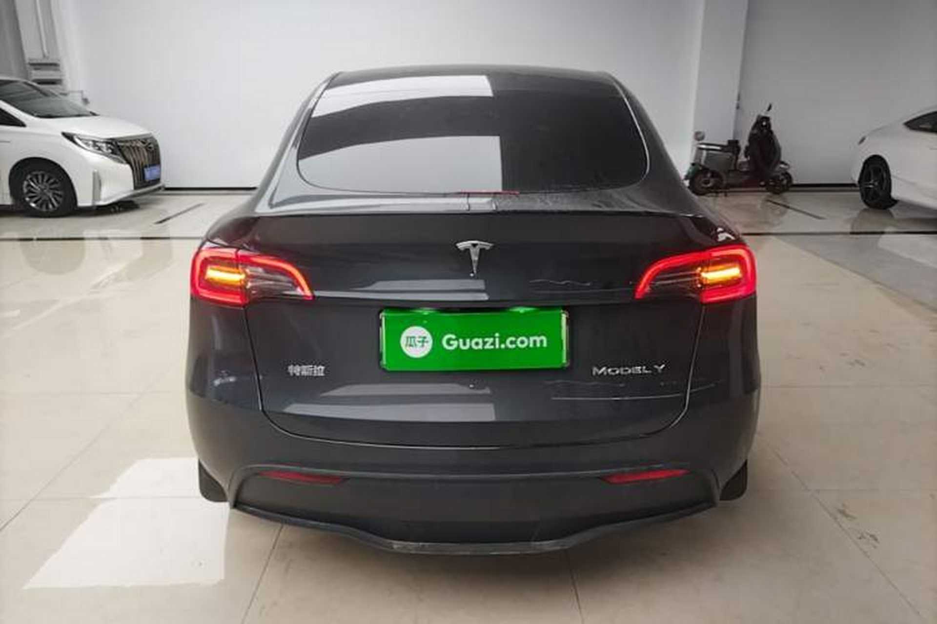Used Tesla Model Y 2024 Long-Range All-Wheel-Drive Version Rear