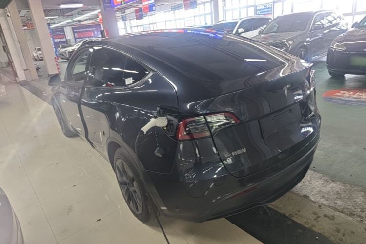 Used Tesla Model Y 2024 Rear-Wheel-Drive Version Rear Left 45 Deg