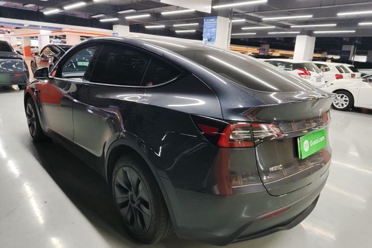 Used Tesla Model Y 2024 Rear-Wheel-Drive Version Rear Left 45 Deg