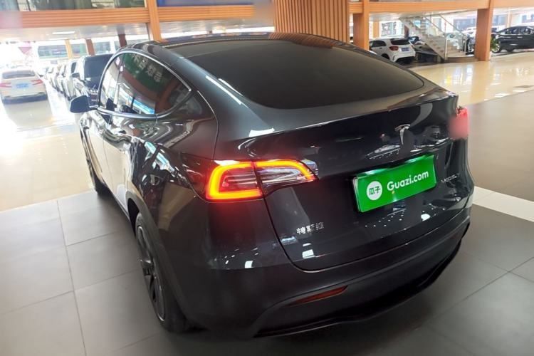 Used Tesla Model Y 2024 Rear-Wheel-Drive Version Rear Left 45 Deg