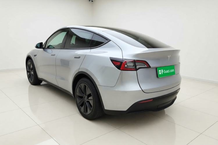 Used Tesla Model Y 2024 Rear-Wheel-Drive Version Rear Left 45 Deg
