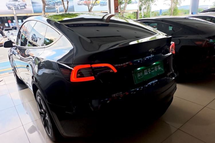 Used Tesla Model Y 2024 Rear-Wheel-Drive Version Rear Left 45 Deg