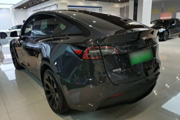 Used Tesla Model Y 2024 Rear-Wheel-Drive Version Rear Left 45 Deg