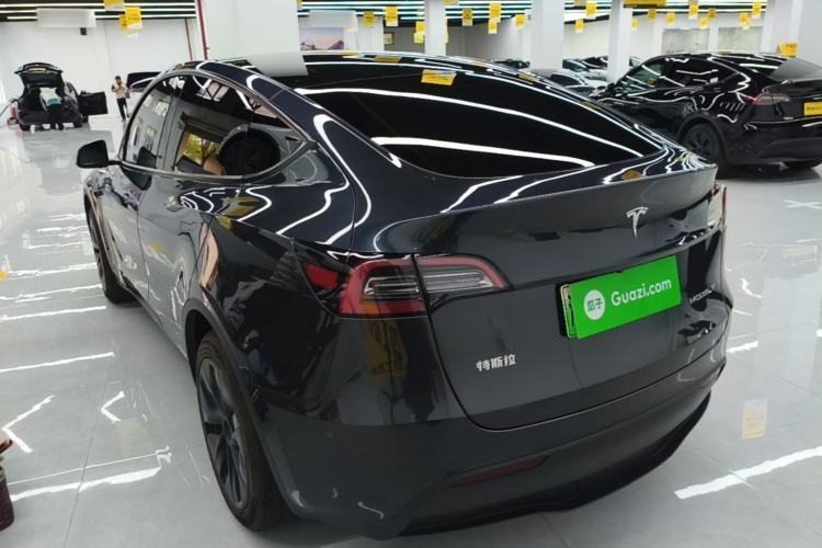 Used Tesla Model Y 2024 Long-Range All-Wheel-Drive Version Rear Left 45 Deg