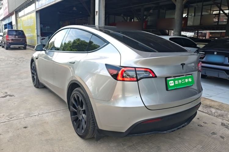 Used Tesla Model Y 2024 Rear-Wheel-Drive Version Rear Left 45 Deg