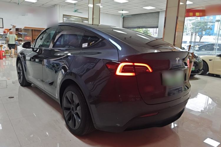 Used Tesla Model Y 2024 Rear-Wheel-Drive Version Rear Left 45 Deg
