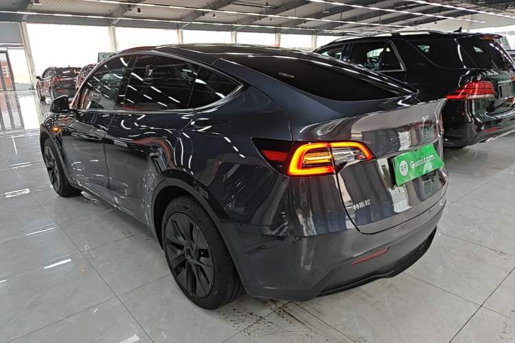 Used Tesla Model Y 2024 Rear-Wheel-Drive Version Rear Left 45 Deg