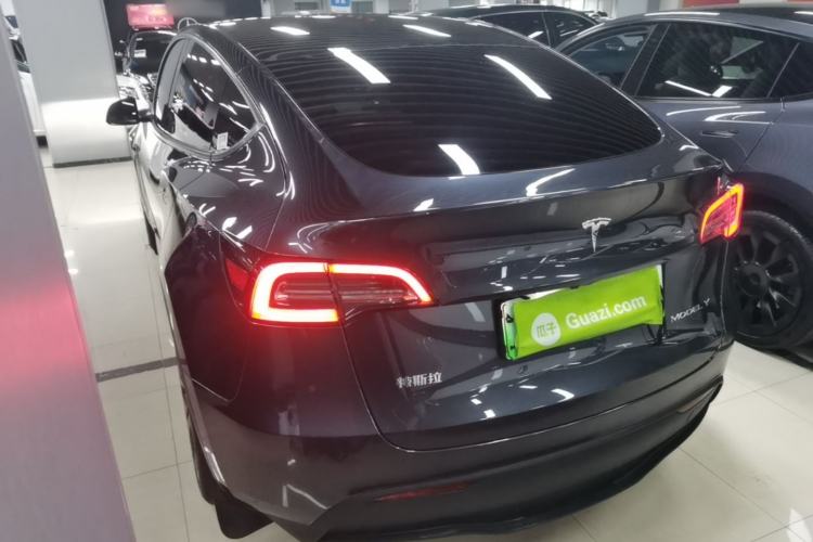 Used Tesla Model Y 2024 Rear-Wheel-Drive Version Rear Left 45 Deg