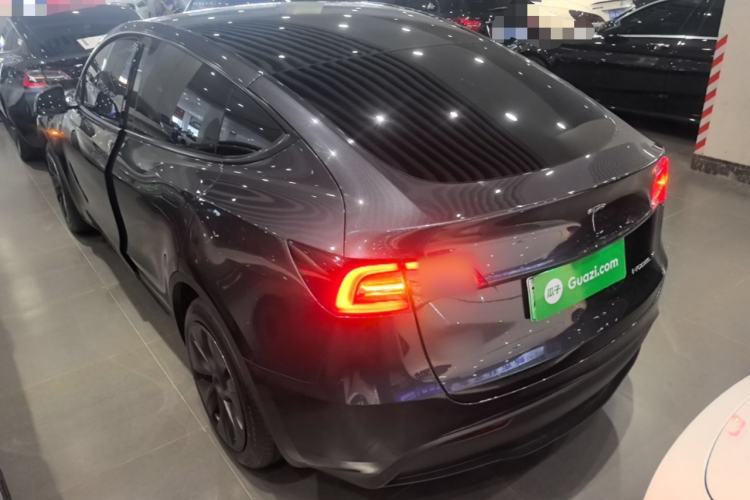 Used Tesla Model Y 2024 Rear-Wheel-Drive Version Rear Left 45 Deg