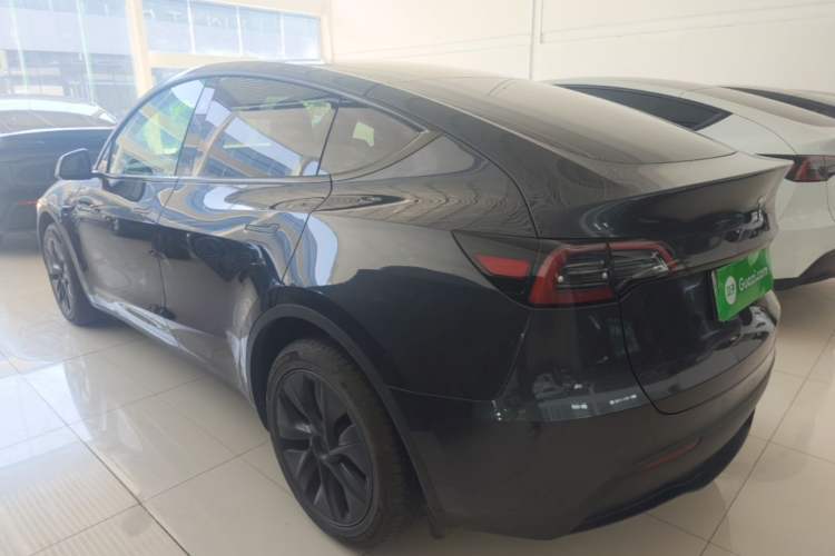 Used Tesla Model Y 2024 Long-Range All-Wheel-Drive Version Rear Left 45 Deg
