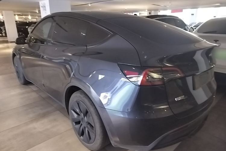 Used Tesla Model Y 2024 Rear-Wheel-Drive Version Rear Left 45 Deg