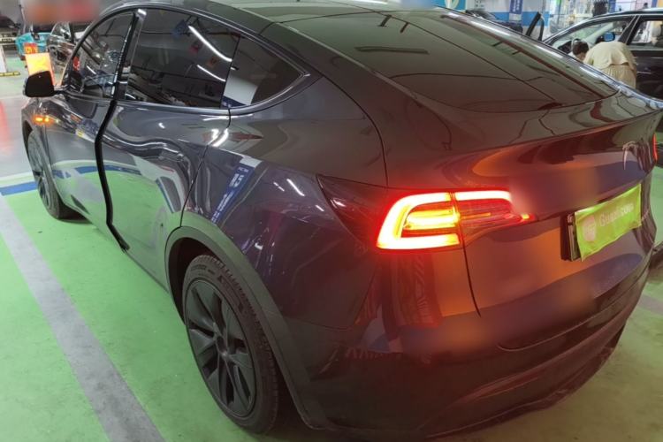 Used Tesla Model Y 2024 Rear-Wheel-Drive Version Rear Left 45 Deg