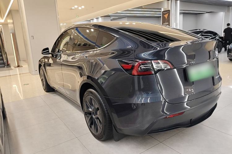 Used Tesla Model Y 2024 Long-Range All-Wheel-Drive Version Rear Left 45 Deg