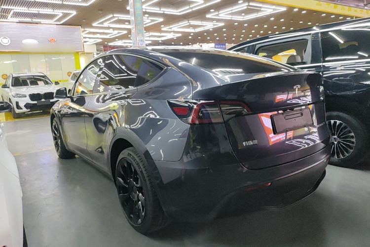 Used Tesla Model Y 2024 Long-Range All-Wheel-Drive Version Rear Left 45 Deg
