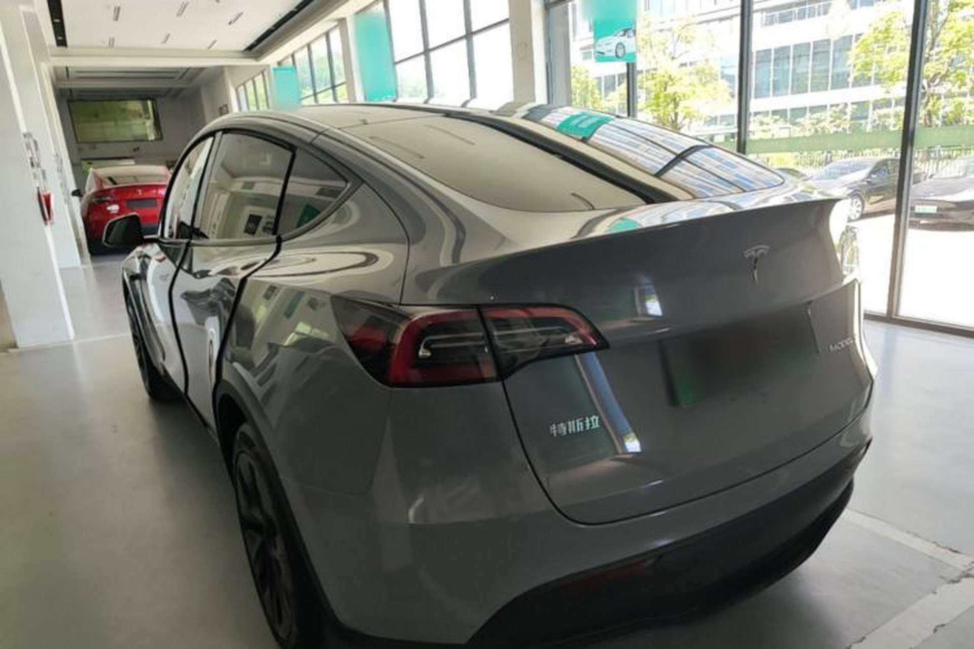 Used Tesla Model Y 2024 Long-Range All-Wheel-Drive Version Rear Left 45 Deg