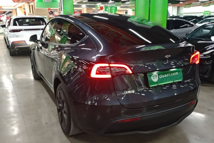Used Tesla Model Y 2024 Rear-Wheel-Drive Version Rear Left 45 Deg