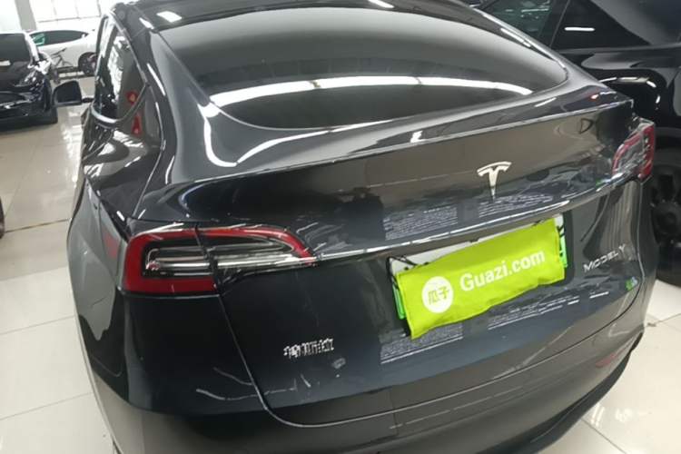 Used Tesla Model Y 2024 Rear-Wheel-Drive Version Rear Left 45 Deg