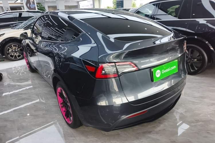 Used Tesla Model Y 2024 Rear-Wheel-Drive Version Rear Left 45 Deg