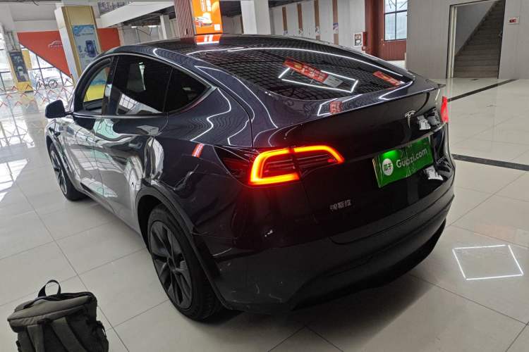 Used Tesla Model Y 2024 Rear-Wheel-Drive Version Rear Left 45 Deg