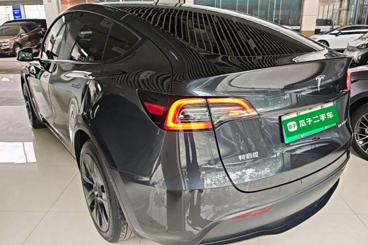 Used Tesla Model Y 2024 Rear-Wheel-Drive Version Rear Left 45 Deg