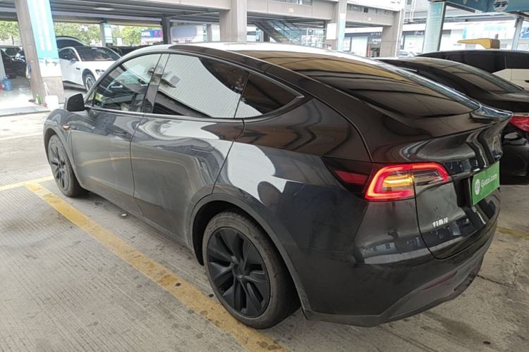 Used Tesla Model Y 2024 Rear-Wheel-Drive Version Rear Left 45 Deg