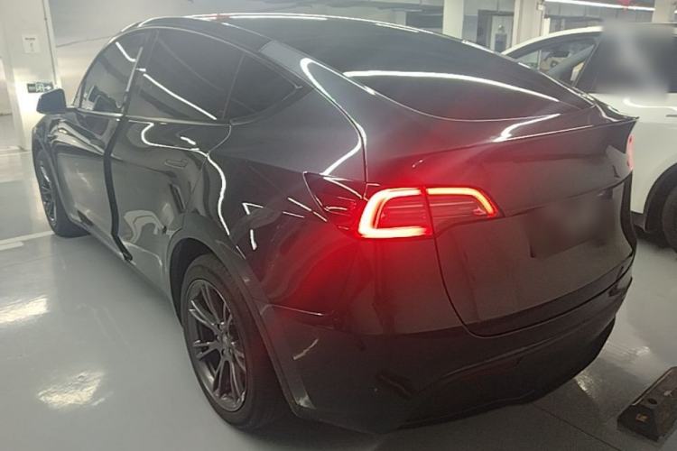 Used Tesla Model Y 2024 Rear-Wheel-Drive Version Rear Left 45 Deg