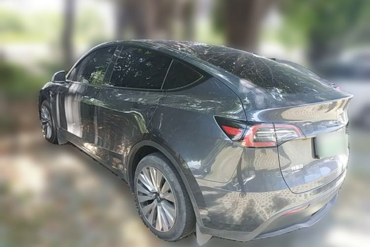 Used Tesla Model Y 2024 Long-Range All-Wheel-Drive Version Rear Left 45 Deg