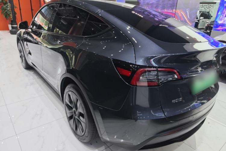 Used Tesla Model Y 2024 Rear-Wheel-Drive Version Rear Left 45 Deg
