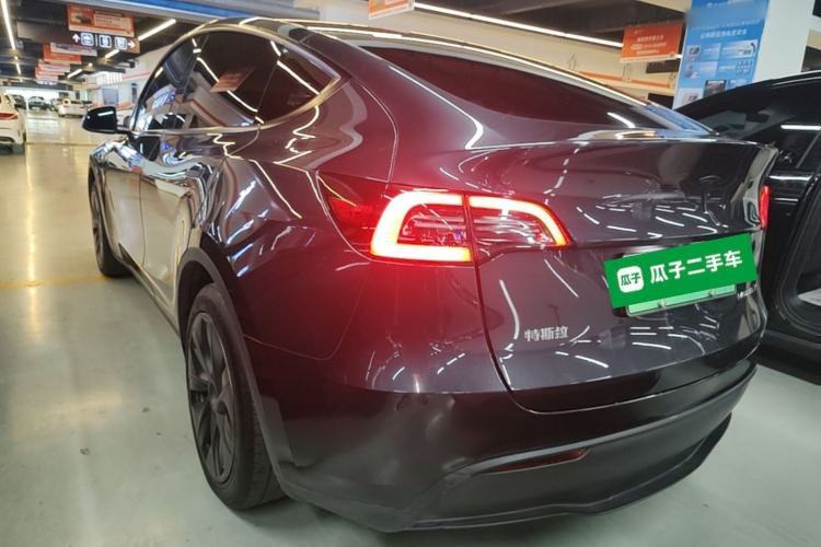 Used Tesla Model Y 2024 Rear-Wheel-Drive Version Rear Left 45 Deg