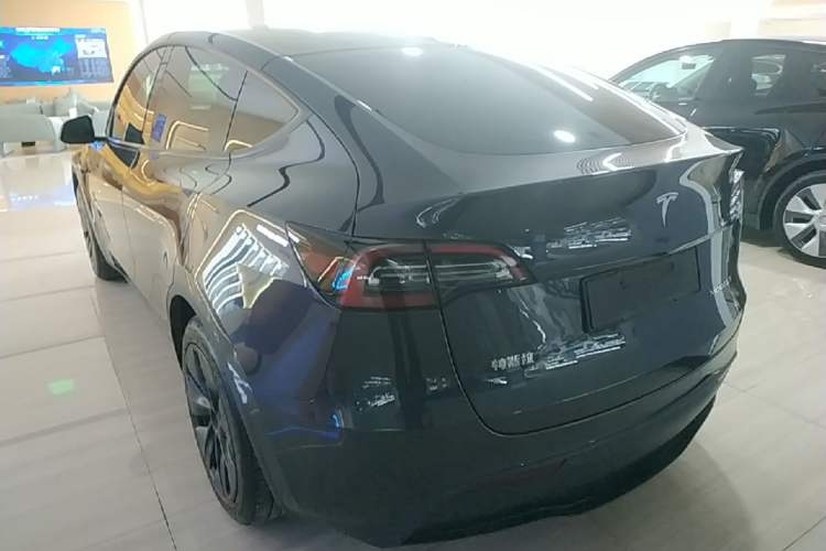 Used Tesla Model Y 2024 Rear-Wheel-Drive Version Rear Left 45 Deg