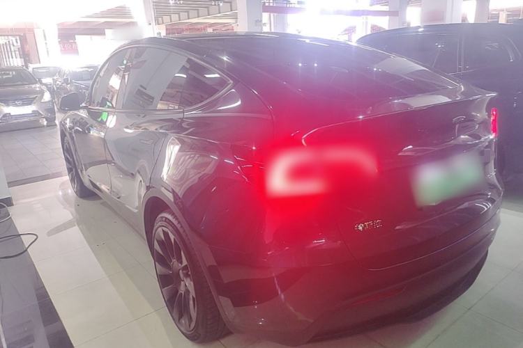 Used Tesla Model Y 2024 Long-Range All-Wheel-Drive Version Rear Left 45 Deg