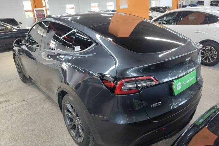 Used Tesla Model Y 2024 Rear-Wheel-Drive Version Rear Left 45 Deg