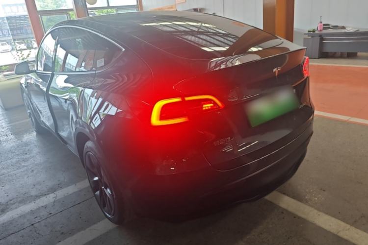 Used Tesla Model Y 2024 Rear-Wheel-Drive Version Rear Left 45 Deg