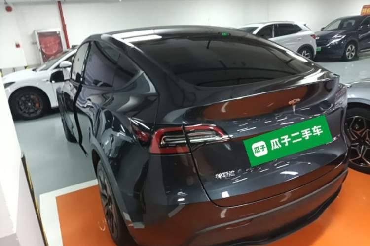 Used Tesla Model Y 2024 Rear-Wheel-Drive Version Rear Left 45 Deg