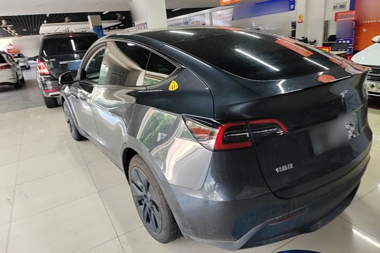 Used Tesla Model Y 2024 Rear-Wheel-Drive Version Rear Left 45 Deg