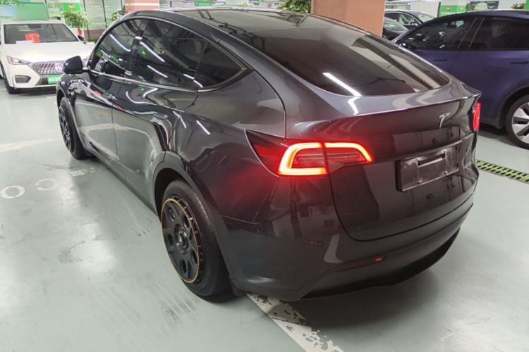 Used Tesla Model Y 2024 Rear-Wheel-Drive Version Rear Left 45 Deg