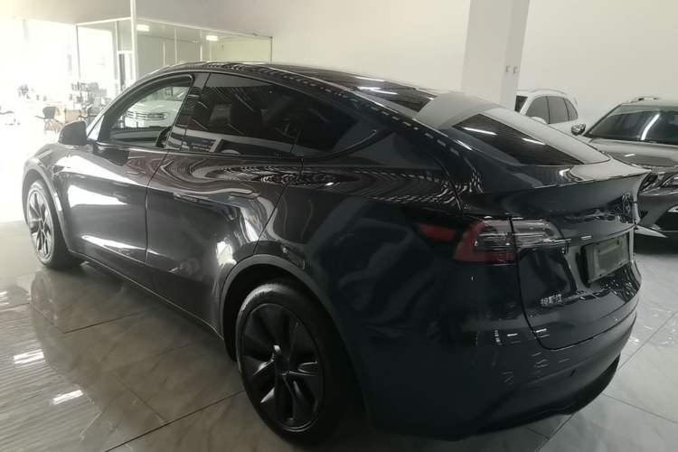 Used Tesla Model Y 2024 Rear-Wheel-Drive Version Rear Left 45 Deg