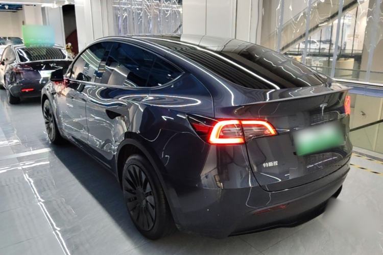 Used Tesla Model Y 2024 Rear-Wheel-Drive Version Rear Left 45 Deg
