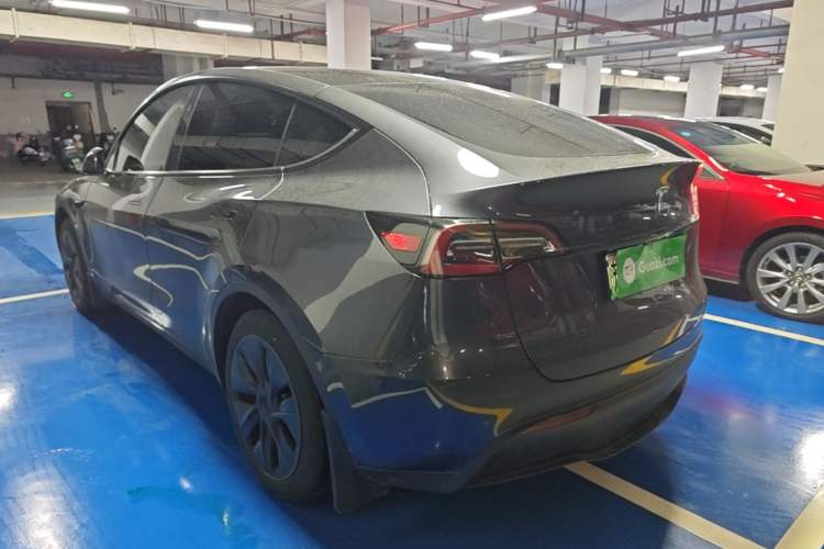 Used Tesla Model Y 2024 Rear-Wheel-Drive Version Rear Left 45 Deg
