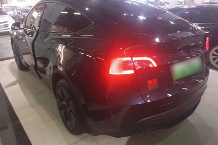 Used Tesla Model Y 2024 Rear-Wheel-Drive Version Rear Left 45 Deg
