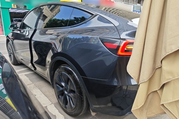 Used Tesla Model Y 2024 Rear-Wheel-Drive Version Rear Left 45 Deg