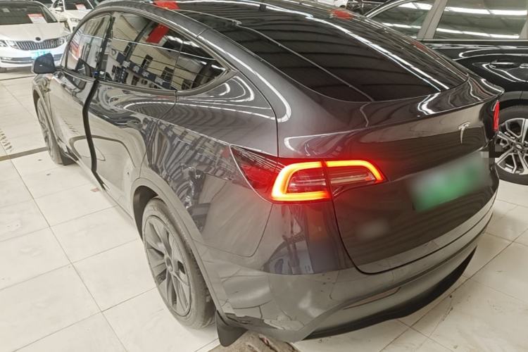 Used Tesla Model Y 2024 Rear-Wheel-Drive Version Rear Left 45 Deg